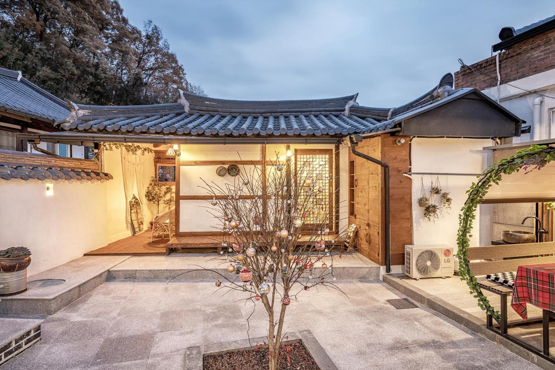 And Spring Otel Jeonju Dış mekan fotoğraf